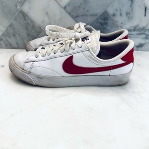 KIDS RETRO NIKE SNEAKERS